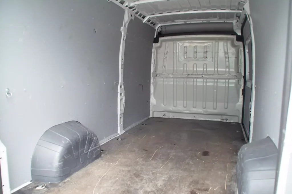 Fiat-Ducato-Furgon-Bus-dostawczy-L3H2-22