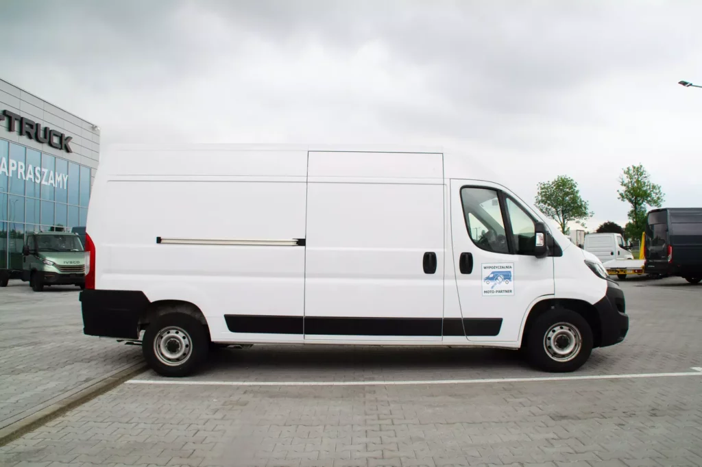 Fiat-Ducato-Furgon-Bus-dostawczy-L3H2-5