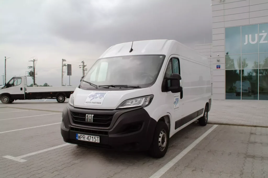 Fiat-Ducato-Furgon-Bus-dostawczy-L4H2-1