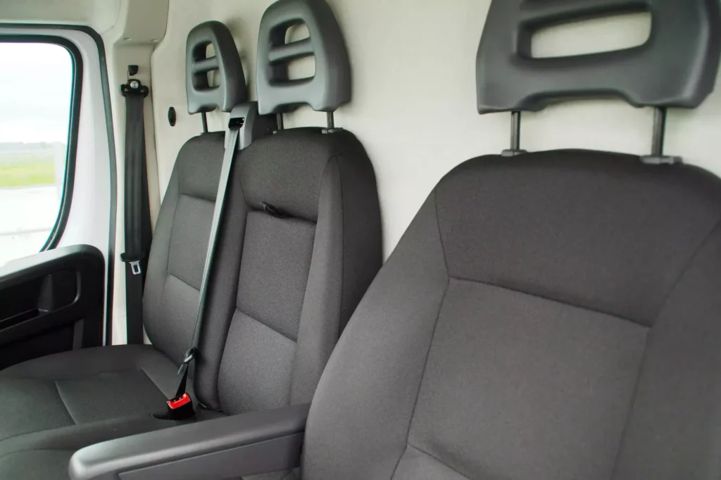 Fiat-Ducato-Furgon-Bus-dostawczy-L4H2-14