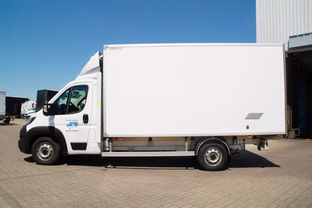 Fiat-Ducato-Kontener-Izoterma-5-min