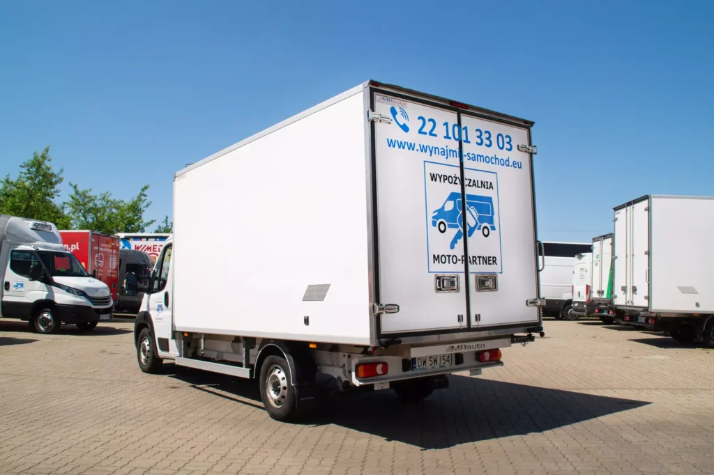 Fiat-Ducato-Kontener-Izoterma-6-min