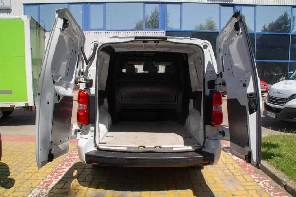 Fiat-Scudo-BRYGADÓWKA-5-osobowa-8