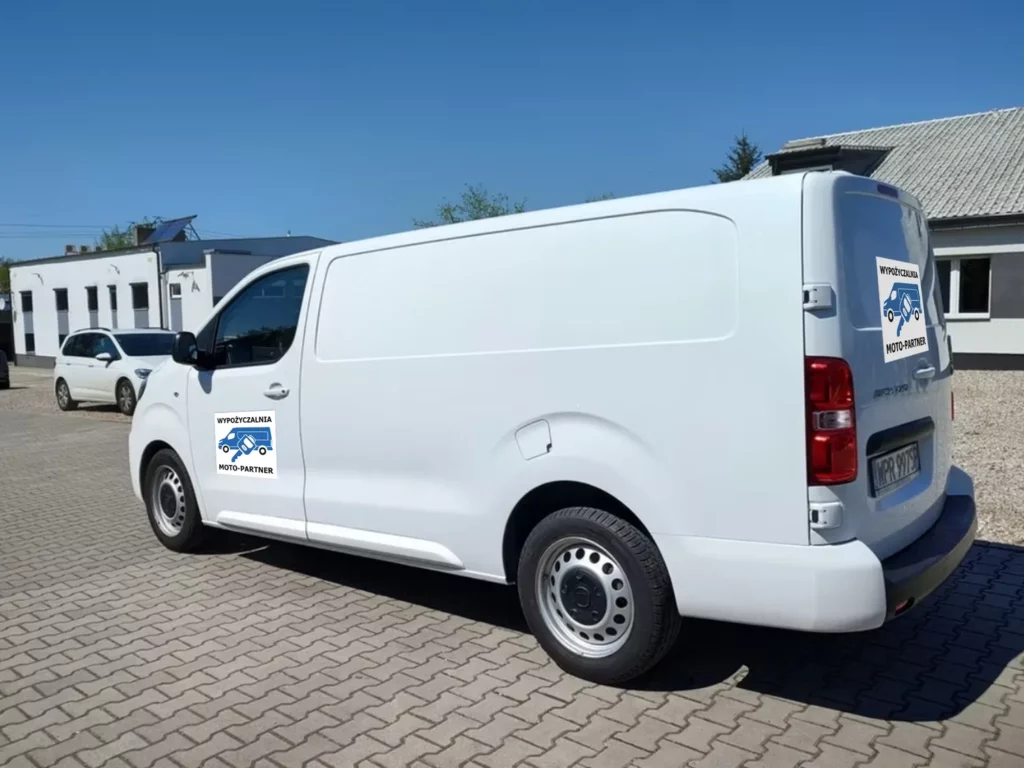 Fiat-Scudo-Furgon-ŚREDNI-Bus-dostawczy-2