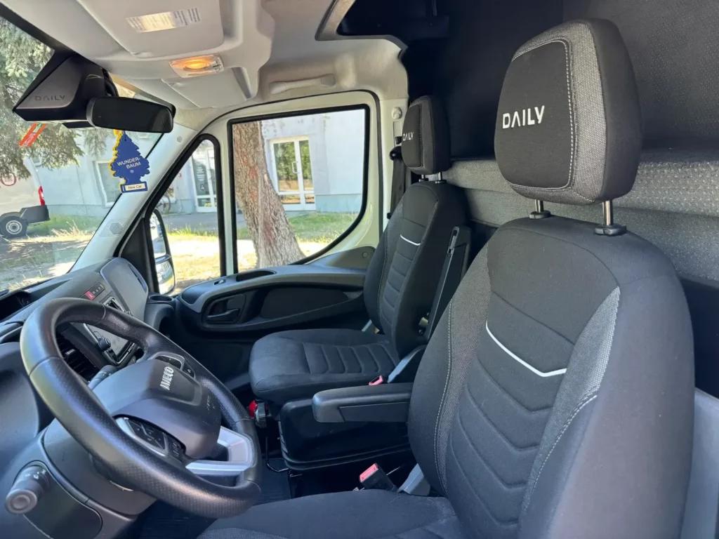 Iveco-Daily-Autolaweta-z-kabiną--9