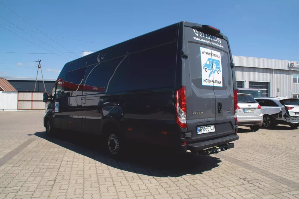 Iveco-Daily-Brygadówka-7-osobowa-2