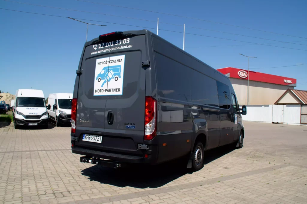 Iveco-Daily-Brygadówka-7-osobowa-4
