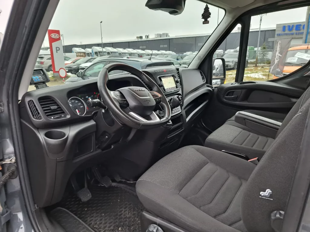 Iveco-Daily-Furgon-Izoterma-9
