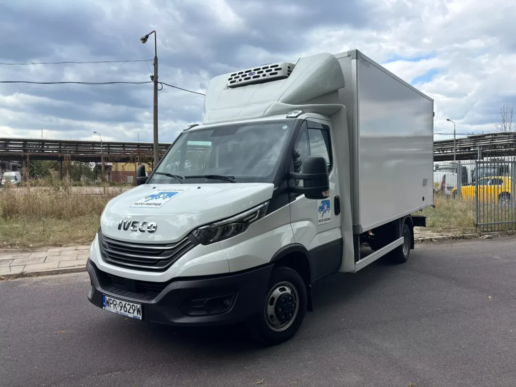 Iveco-Daily-Kontener-Izoterma-1-min