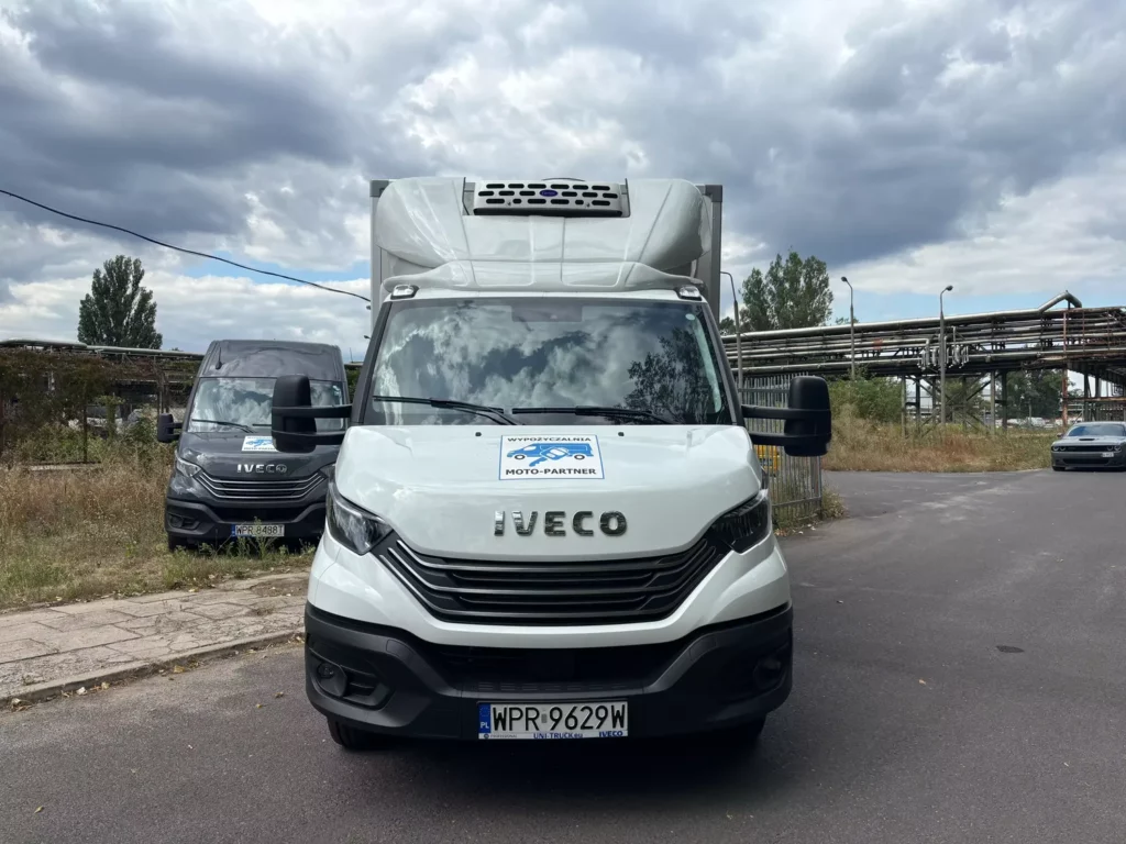 Iveco-Daily-Kontener-Izoterma-2-min