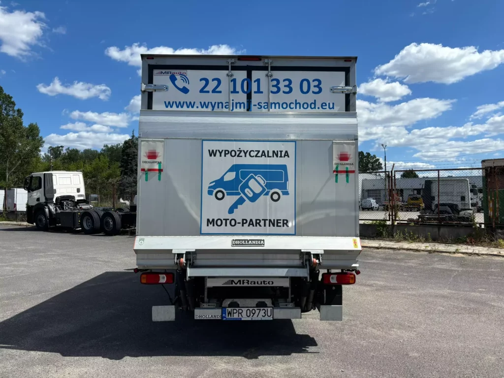 Iveco-Daily-Kontener-Izoterma-Winda-7