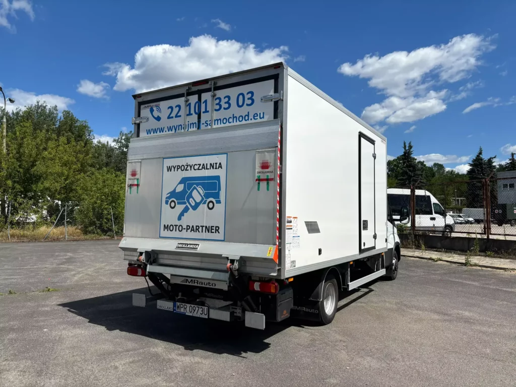 Iveco-Daily-Kontener-Izoterma-Winda-8