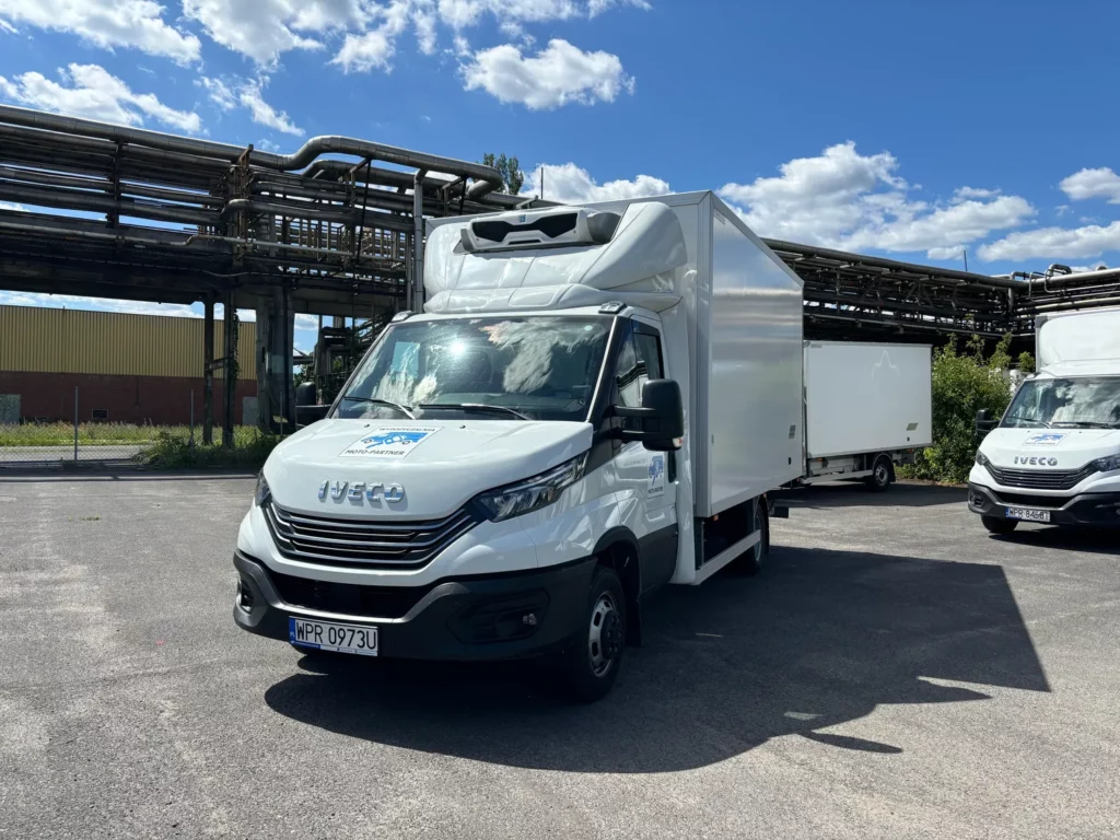 Iveco-Daily-Kontener-Mroźnia-Winda-1