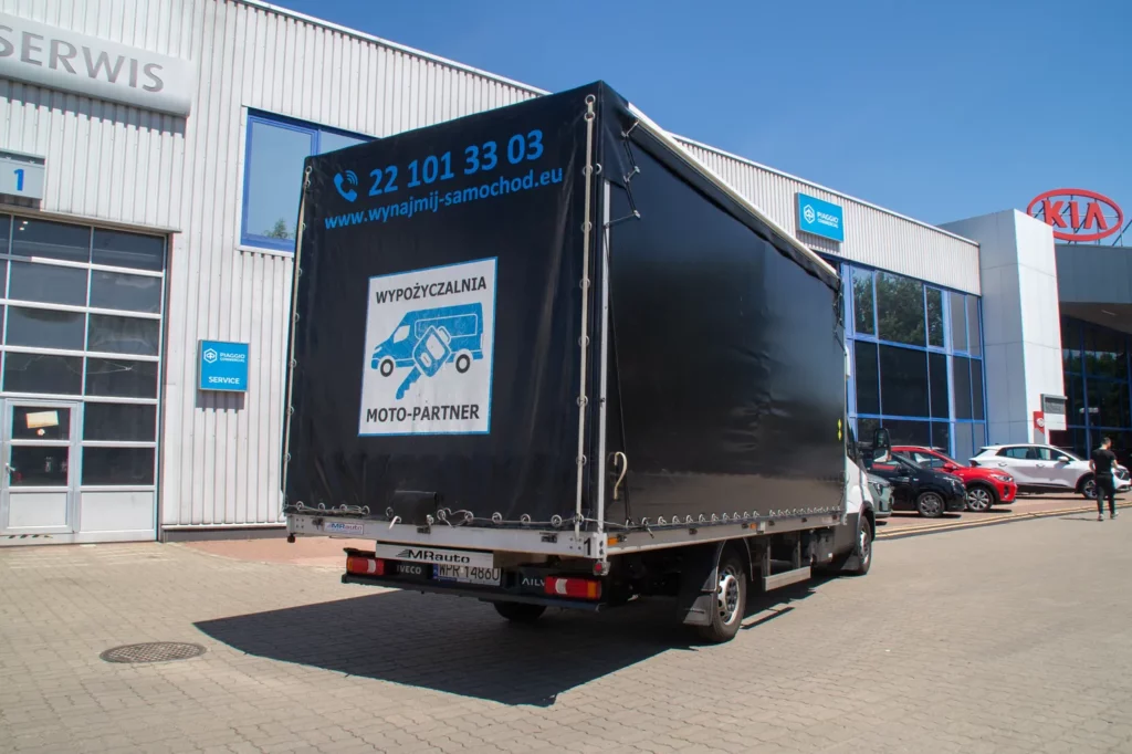 Iveco-Daily-Międzynarodówka-sypialnia-5-