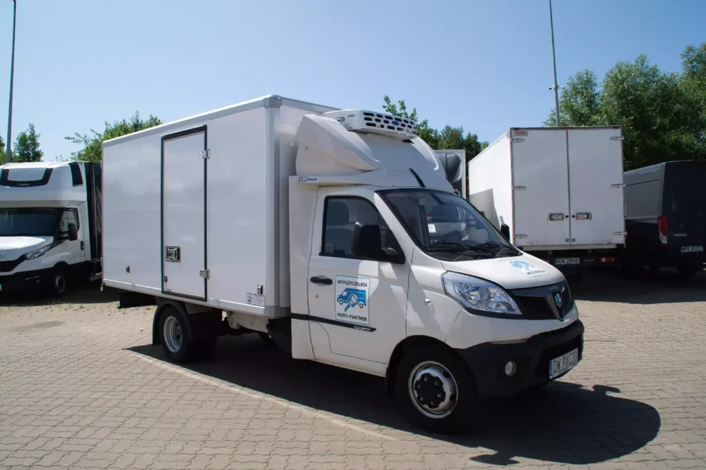 Piaggio Porter NP6 chłodnia – samochód dostawczy z zabudową mroźniczą Moto-Partner