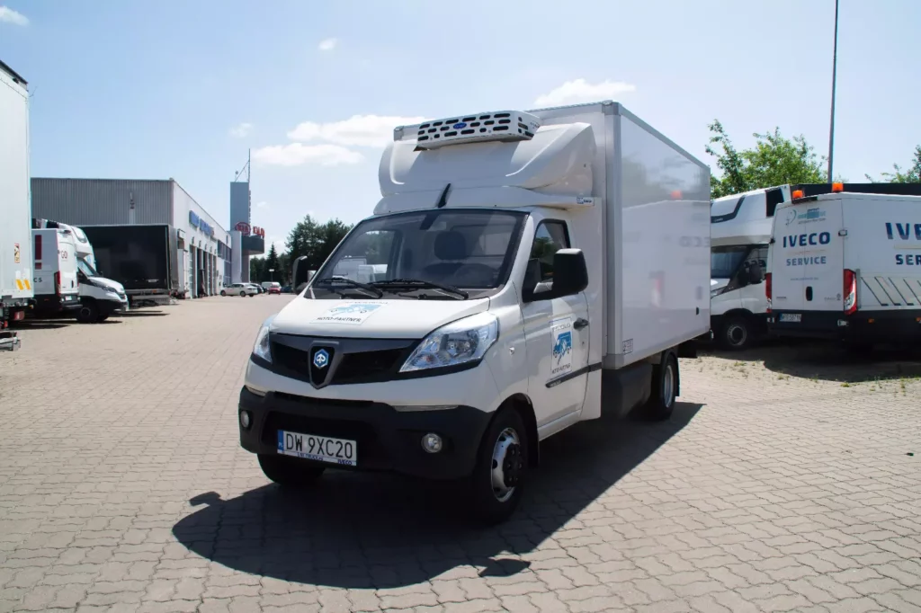 Piaggio Porter NP6 chłodnia – samochód dostawczy z agregatem chłodniczym Moto-Partner